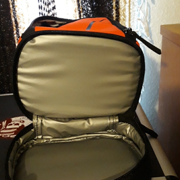 Nike Lunch Box - Picture 3 of 4